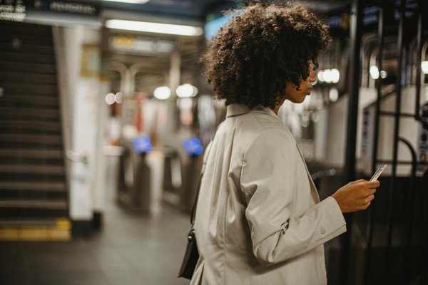 Comment organiser une expédition pour observer les gorilles en Ouganda ?